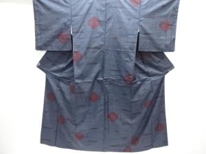 幾何学模様織り出し本場泥大島紬着物(5マルキ)